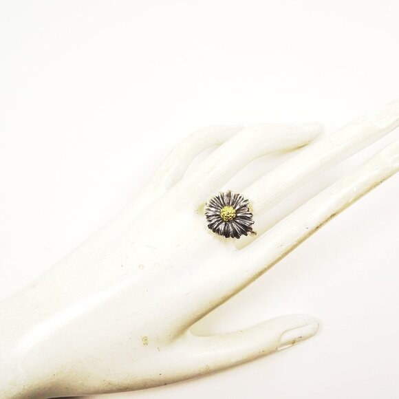 LAGOS HTF Daisy Collection Sterling Silver 750K Yellow Gold Ring Size 7 - Picture 9 of 9